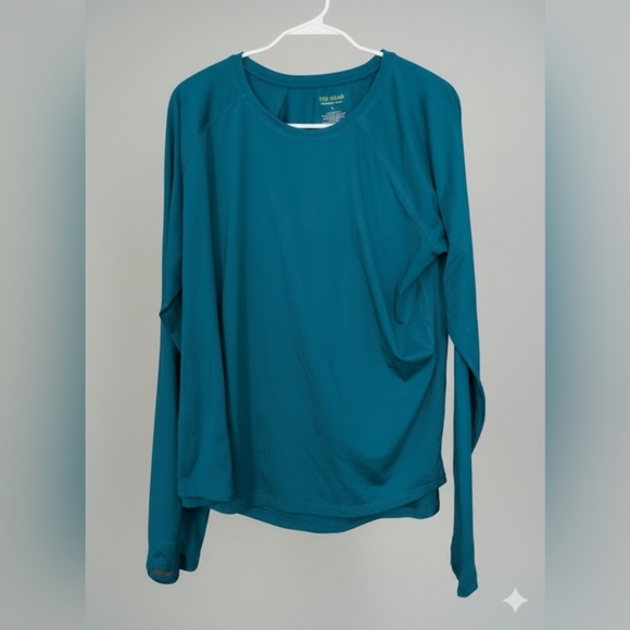 Tek Gear Adaptive Long Sleeve Performance Tee Size: LARGE, (EUC) - Picture 3 of 6